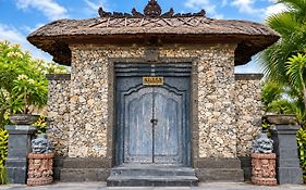 Villa Pantai Karang